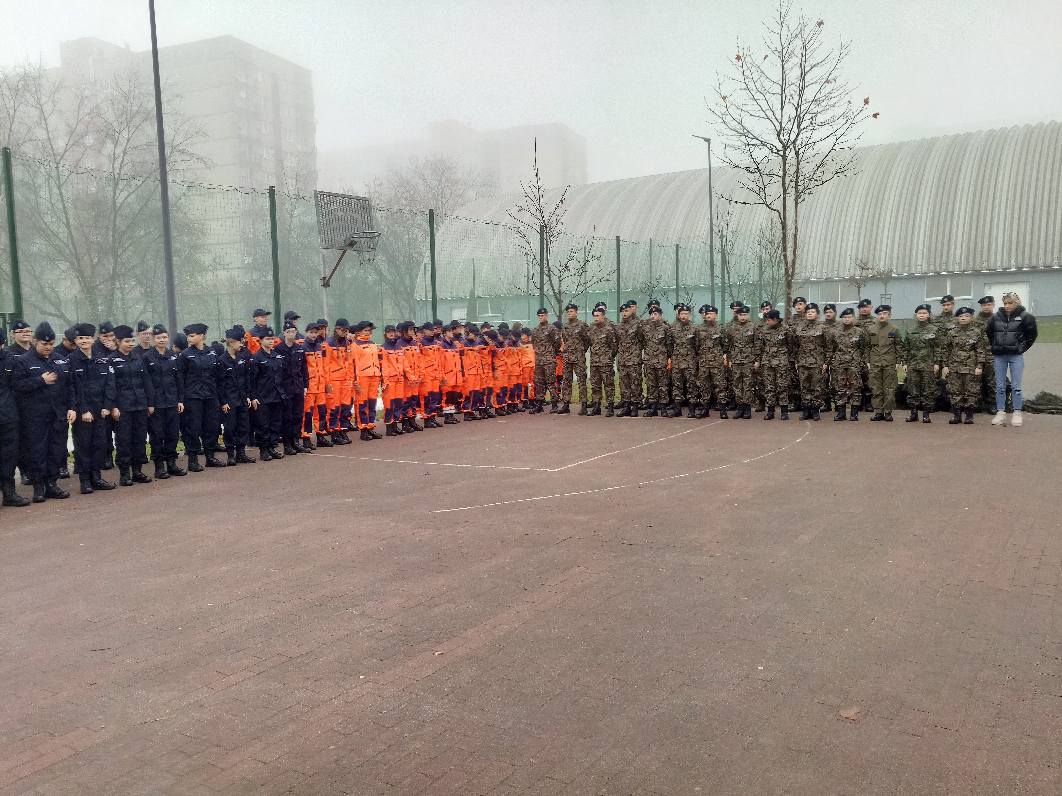 Apel klas mundurowych